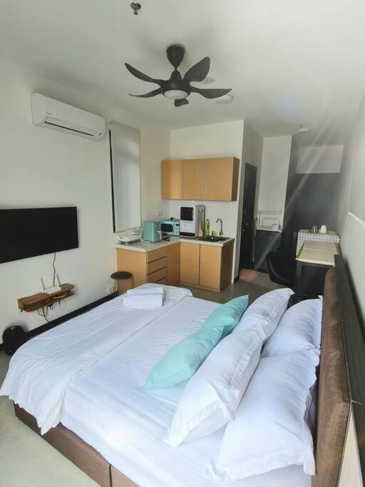 2r2b 10 Mins To Klcc Apartment